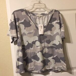 Z Supply Evereve top color paintedcamo size S